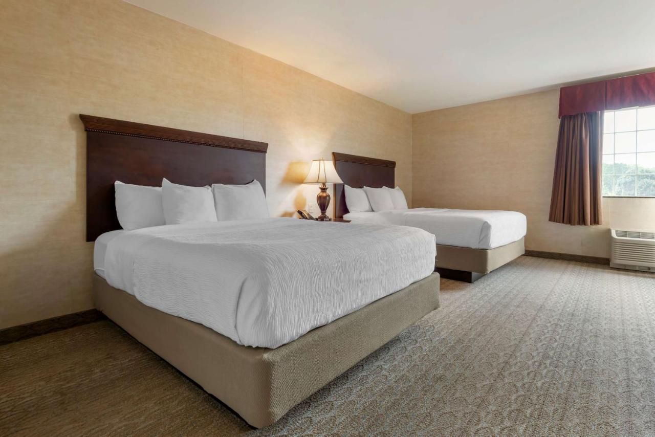 Best Western PLUS Vineyard Inn&Suites Penn Yan Exterior foto