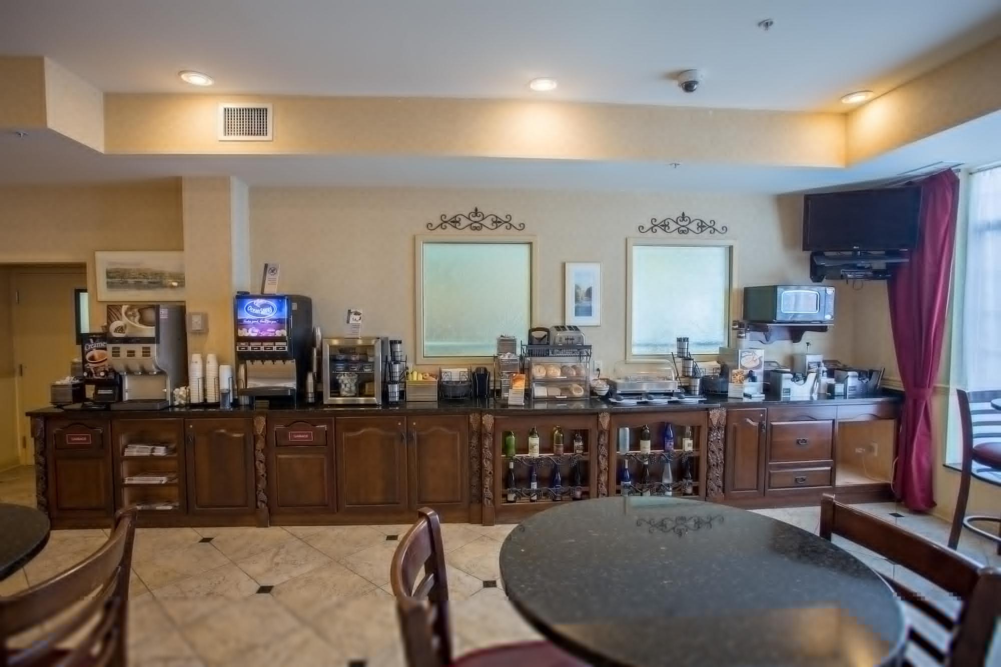 Best Western PLUS Vineyard Inn&Suites Penn Yan Exterior foto